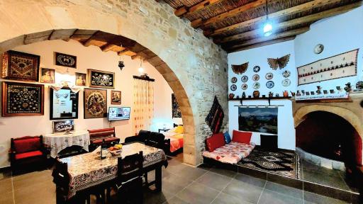 Traditional House Emmanouela - Housity