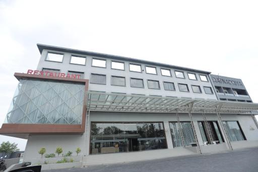 Ratnapriya hotel and resort - Housity