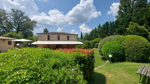 Country Hotel Poggiomanente - Housity
