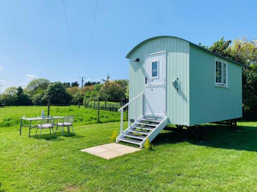 Bells Meadow Shepherds Hut - Housity