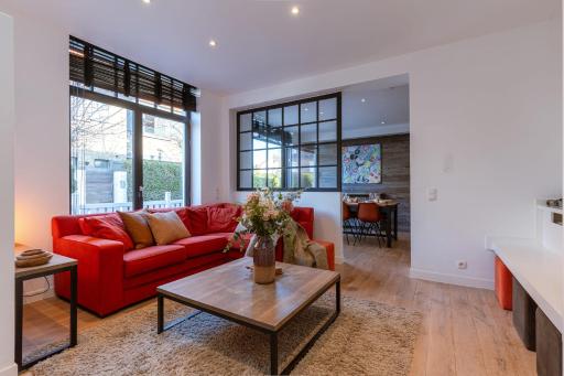 Romantic modern get-away in Old Knokke center with large terrace - Housity