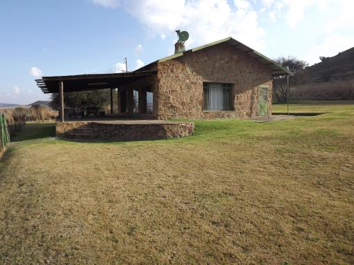 Bottlebrush Stone Cottage - Housity