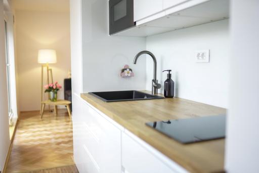 Bright Apartment - Housity