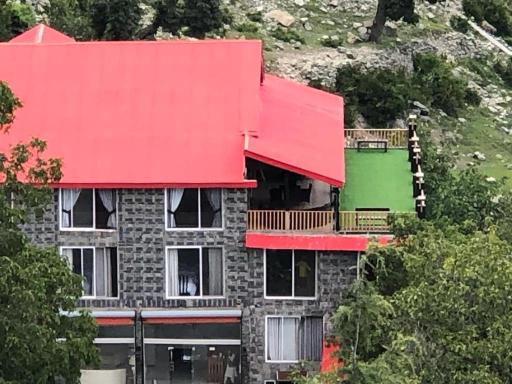 Spring Fields Hotel, Kalam - Housity