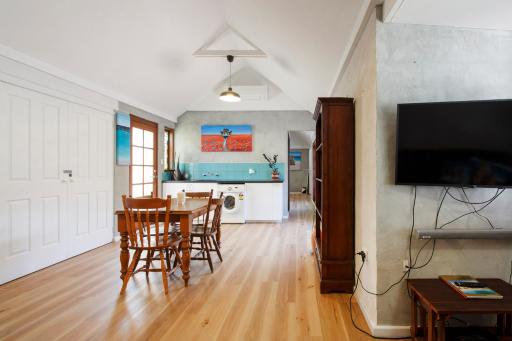 Binks Beach House - South Fremantle - Housity