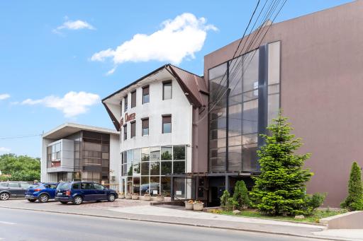 Hotel Charter Otopeni - Housity