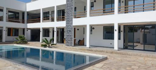 V-Szameitat Homes, Kongo River - Housity