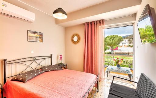 Arilena Studios - Housity