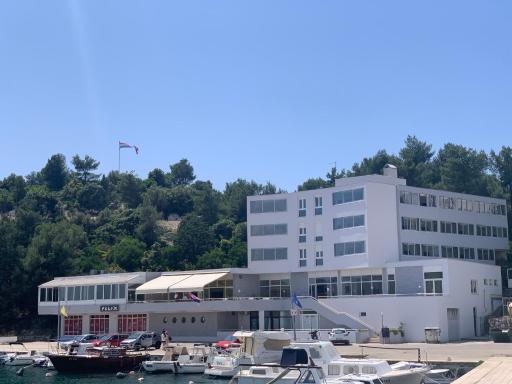 Hotel Tolero - Housity