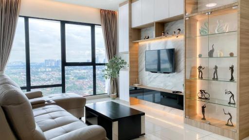 Premio Southkey 3BR Suite WiFi YT Netflix SeaView - Housity