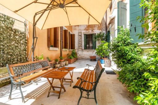 Queen House Venezia - Housity