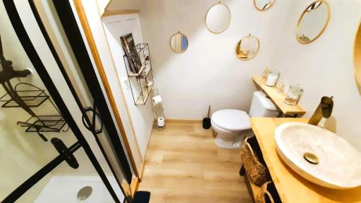 Le Georges - Housity