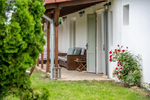Florie Cottage - Housity