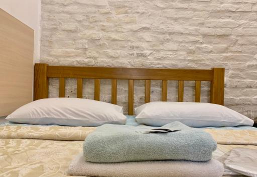 Marka Vovchka studio - Housity