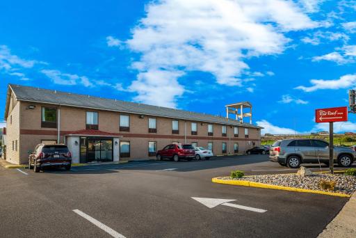 Red Roof Inn Allentown South - Housity