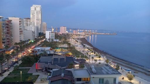 Sea View Holiday Apartment in Durres Center - Housity