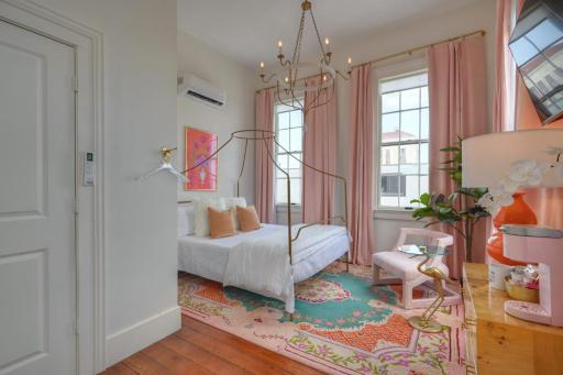 Sugar's INN Room #5 - Housity