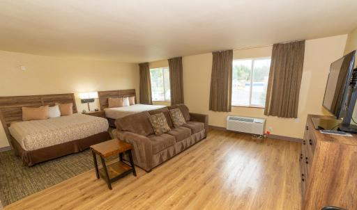 Clatskanie River Inn - Housity