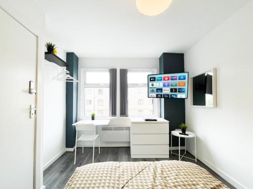 Rare private room near Centre - Housity