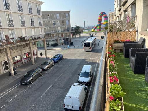 Le Petit Paris - Housity