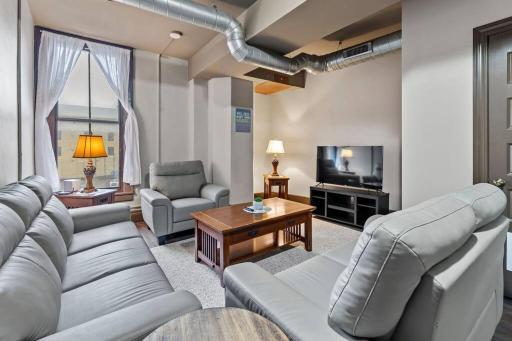 Perfect Blend of Convenience & Comfort Syracuse NY - Housity