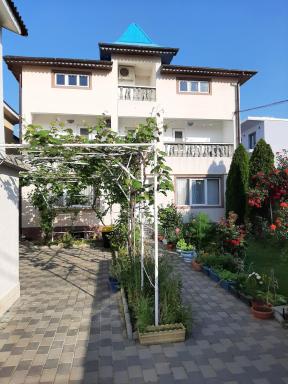 Vila Andra - Housity
