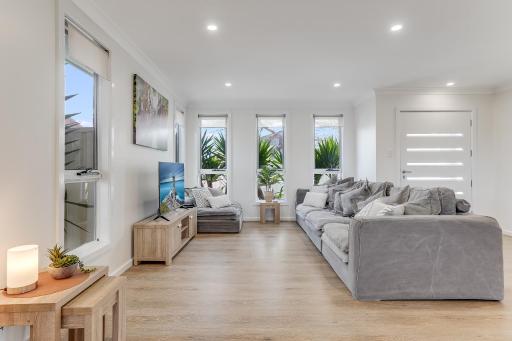 Stylish family home, centrally located. - Housity