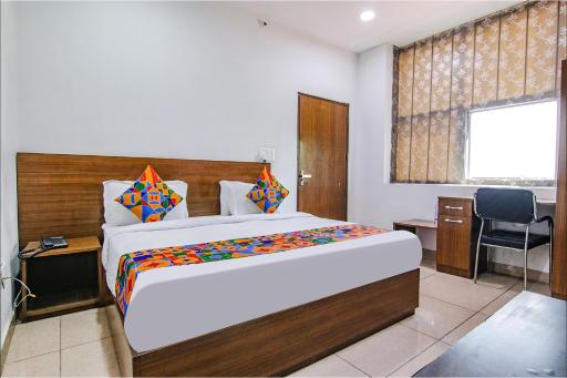 FabHotel The Orient - Housity