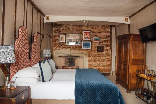 The Farmhouse at Redcoats - Housity
