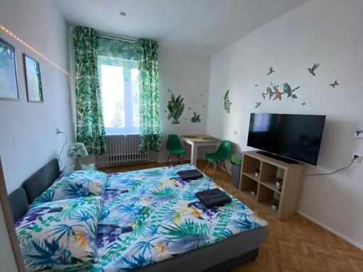 Jungle Rooms - Housity