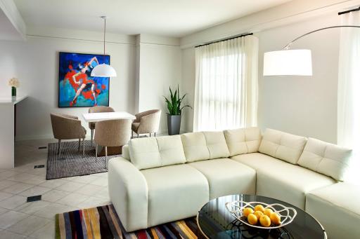 Hotel Colonnade Coral Gables, Autograph Collection - Housity