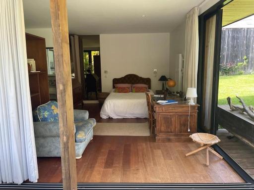 chambre jacuzzi et jardin - Housity