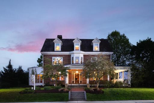 Keystone Inn Bed and Breakfast - Housity