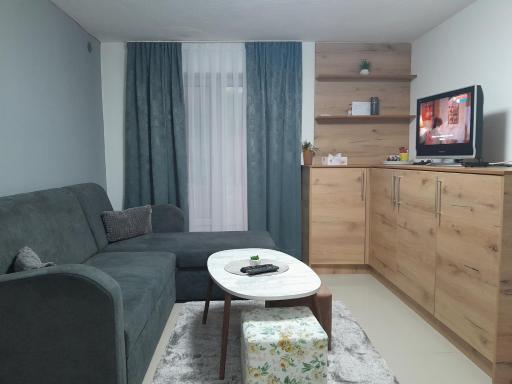Apartmani BET Gradačac 1 Maj broj 24 - Housity
