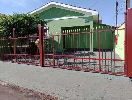 Casa do Limoeiro - Housity