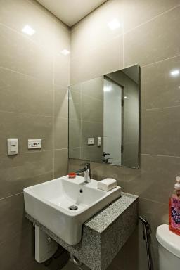 Modern 1BR in Uptown BGC - Housity
