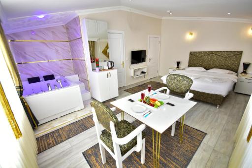 LOCA Suit LİFE AİRPORT HOTEL - Housity