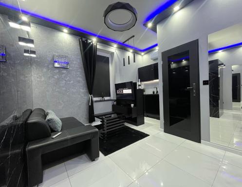 Apartament BLACK & WHITE - Housity