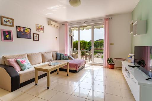 Villa Poesia, Harmony Hills Residence - Housity