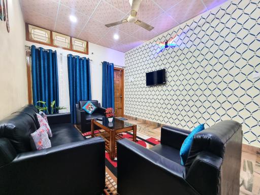 CASA AHORA 2bhk Entire House with Big hall - Housity