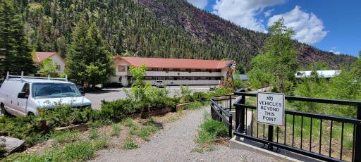 Hot Springs Inn - Housity