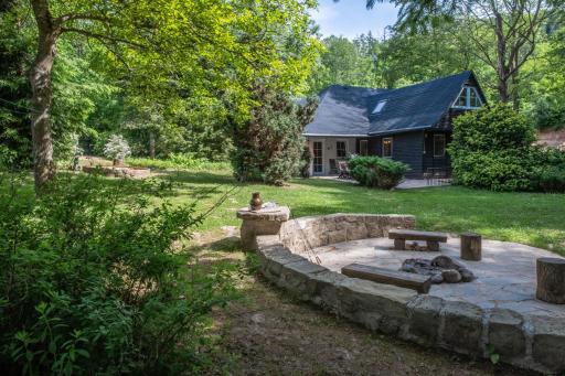 Chalupa Cidlina - Housity