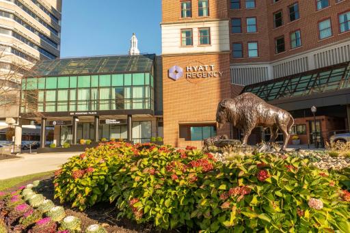 Hyatt Regency Buffalo - Housity