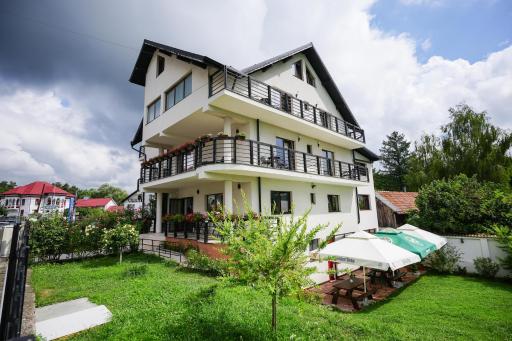 PENSIUNEA OCTAVIAN - Housity