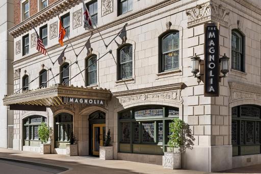 Magnolia Hotel St. Louis, a Tribute Portfolio Hotel - Housity