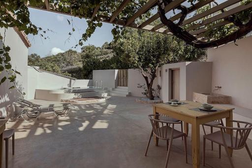 Lotusland, a relaxing house at Amari Rethymno - Housity