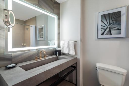 Crowne Plaza Hotel Los Angeles Harbor, an IHG Hotel - Housity