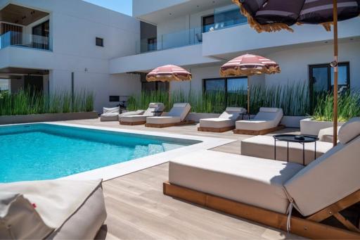 Mare Suites - Housity