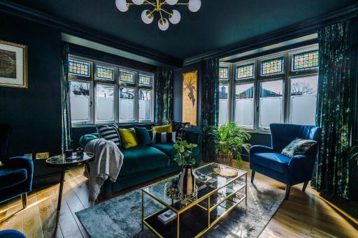 Stunning 4-bed Luxury Windsor Home by Casa by Grace, Idyllic location, Perfect for large groups, Pet Friendly, sleeps 7-9! - Housity