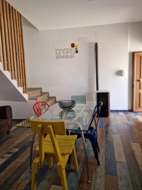 CASAS BEM HAJA Praça e Oliveira - Housity